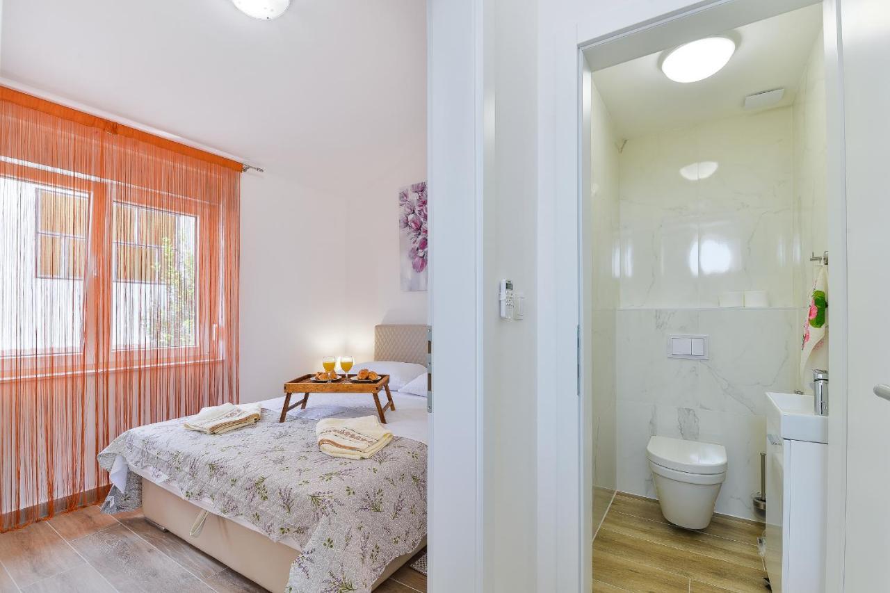 Cascada Villas With Private Jacuzzi And Private Parking Stari Grad Kültér fotó