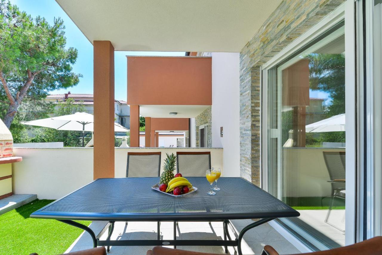 Cascada Villas With Private Jacuzzi And Private Parking Stari Grad Kültér fotó